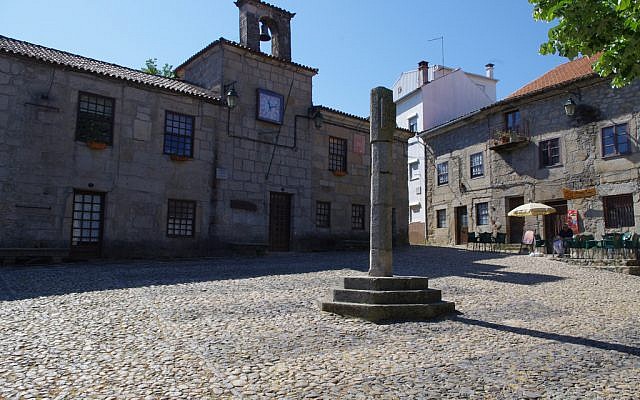 La ville portugaise de Belmonte où se trouvent de nombreux crypto-juifs.jpg
