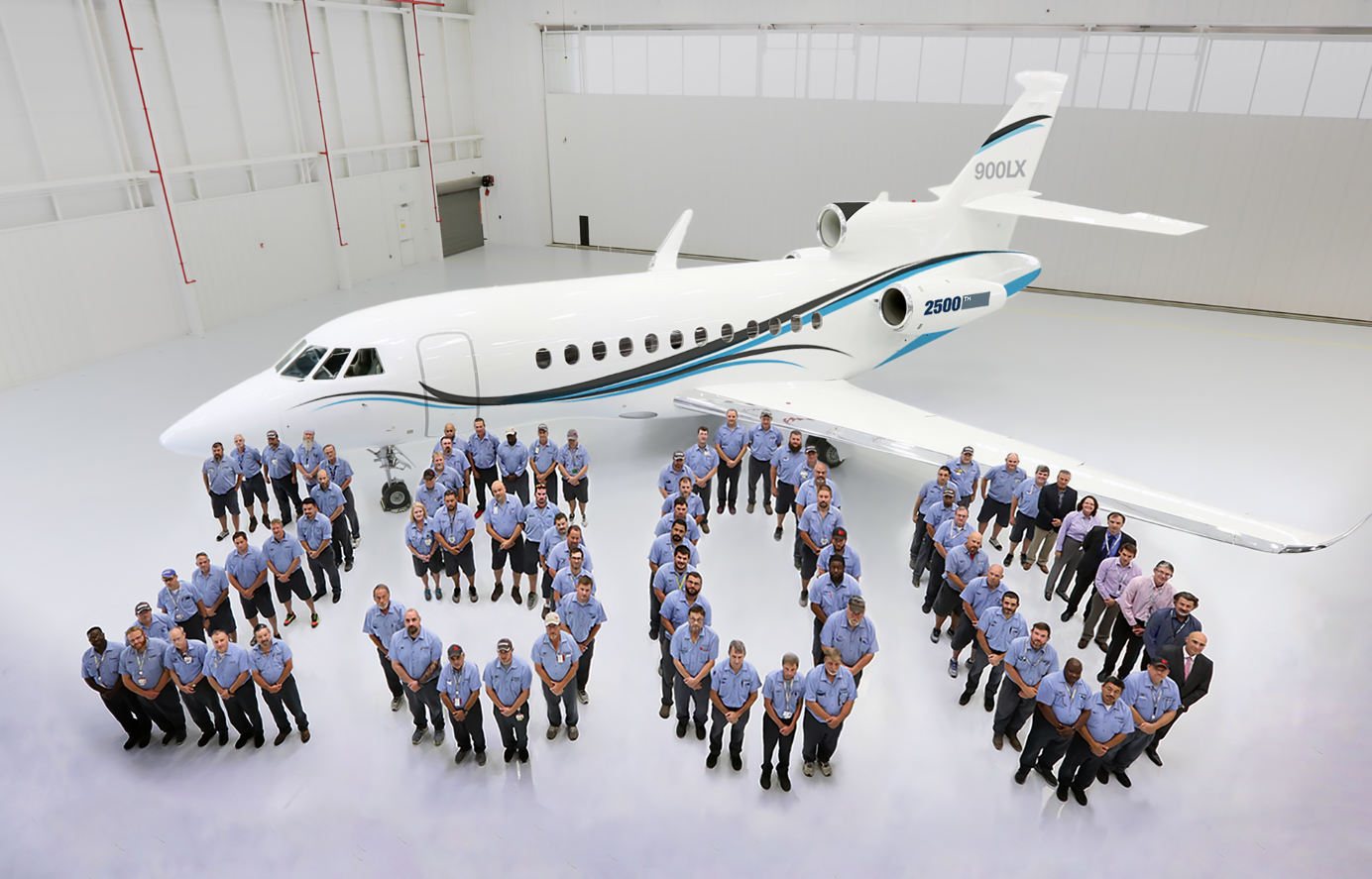 Dassault hands over 2,500th Falcon bizjet