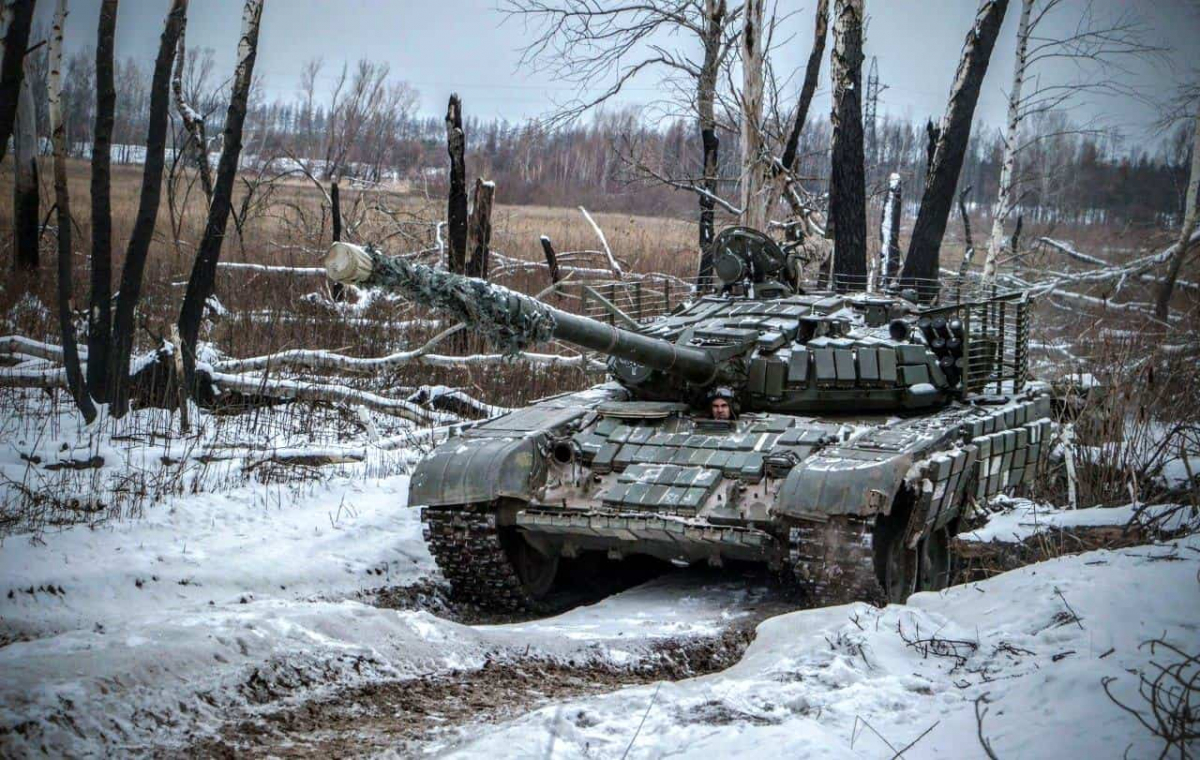 New deliveries of equipment to Ukraine: 90 improved tanks, 1,100 rounds of ammunition, ASPIDE anti-aircraft system,...