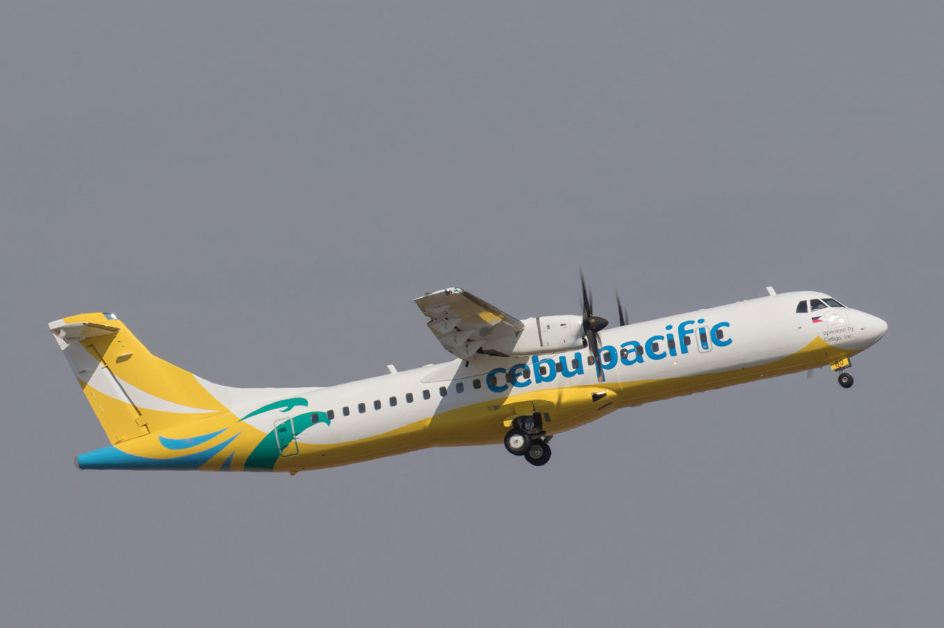 First ATR 72-600 High Capacity delivered to Cebu Pacific