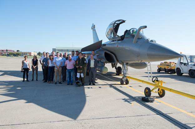 Rafale makes first flight with Talios targeting pod