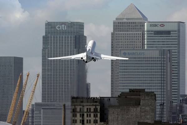 Dassault Falcon 8X approved for London City