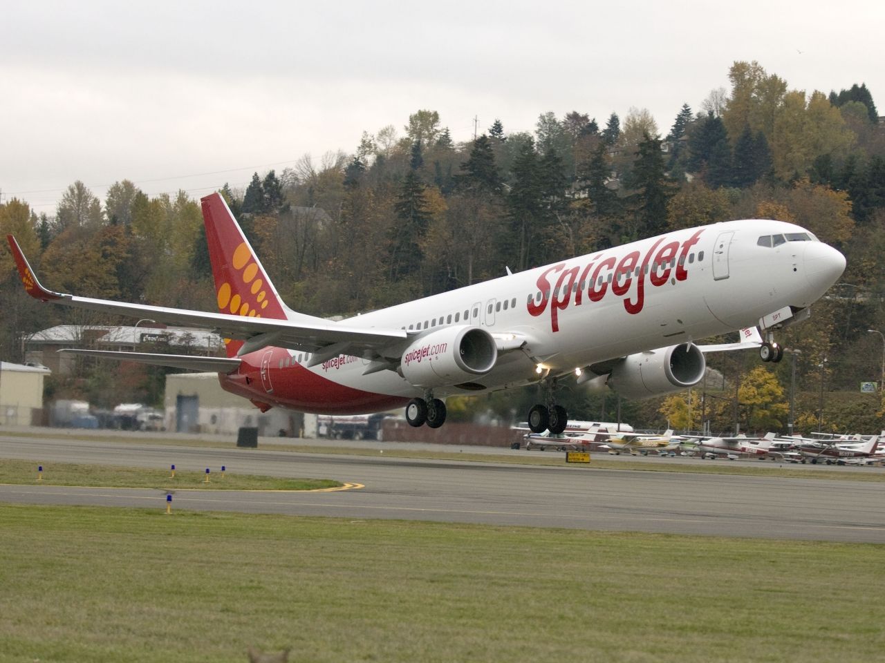 SpiceJet signs deal for up to 205 Boeing aircraft