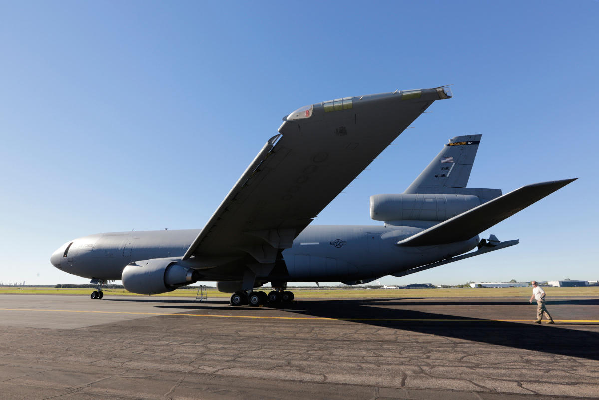 McDonnell Douglas KC-10 Extender.