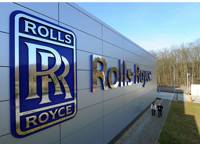 Rolls-Royce to pay £670m to settle corruption probe