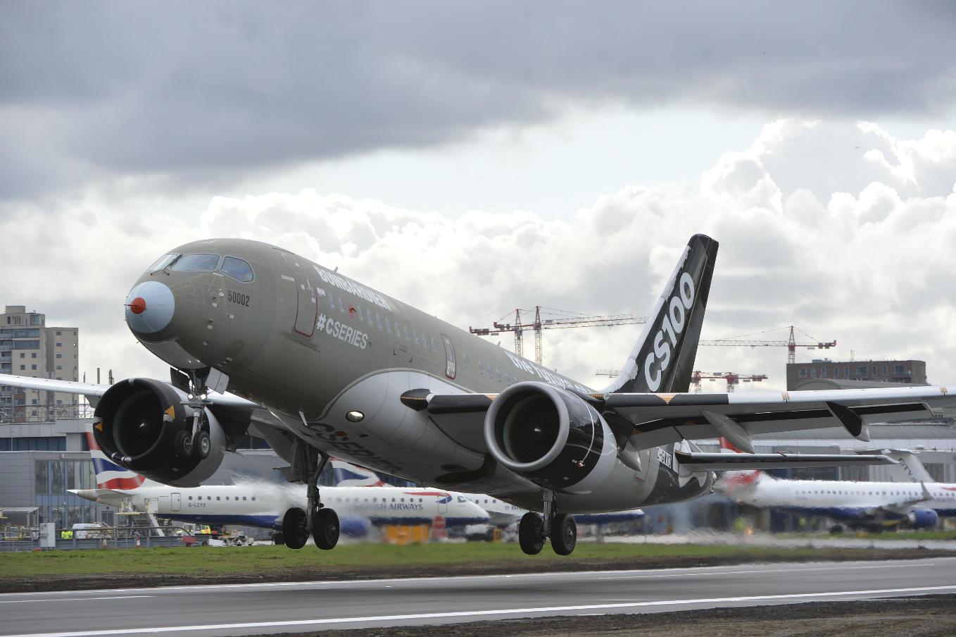Bombardier CS100 wins steep approach certifications
