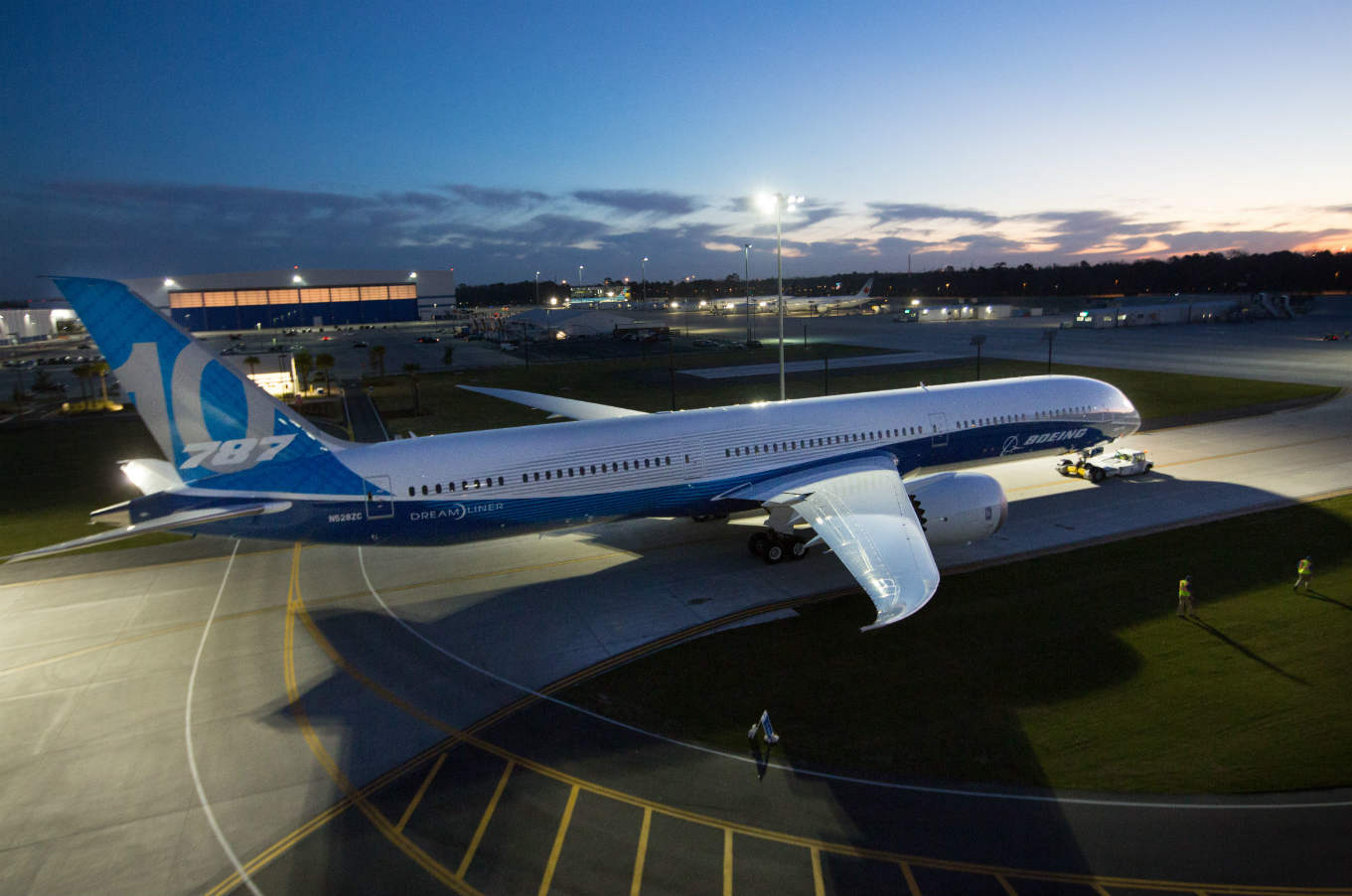 Boeing rolls out 787-10