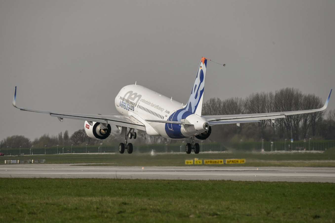 Airbus A319neo makes first flight