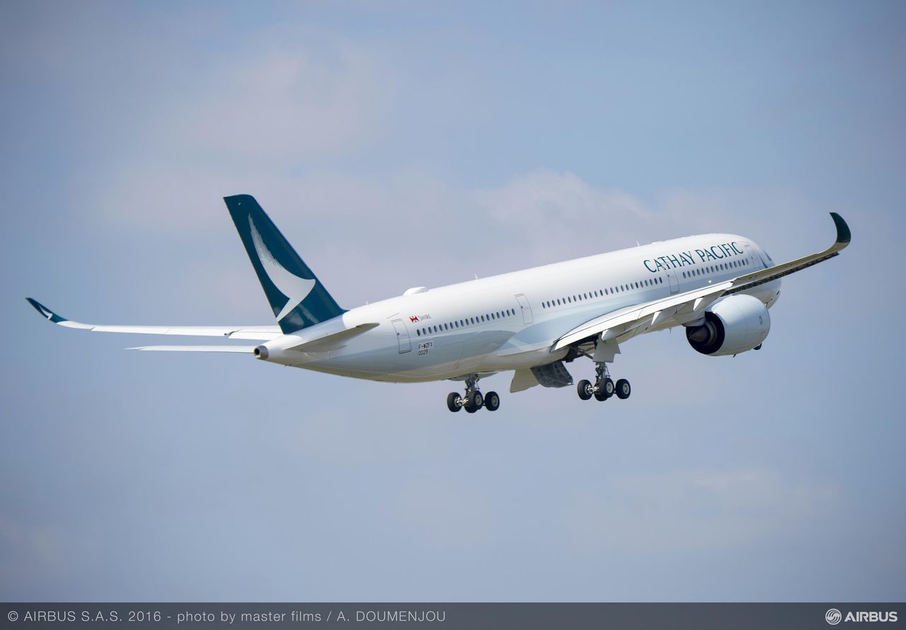 First Cathay Pacific A350 arrives in Hong Kong