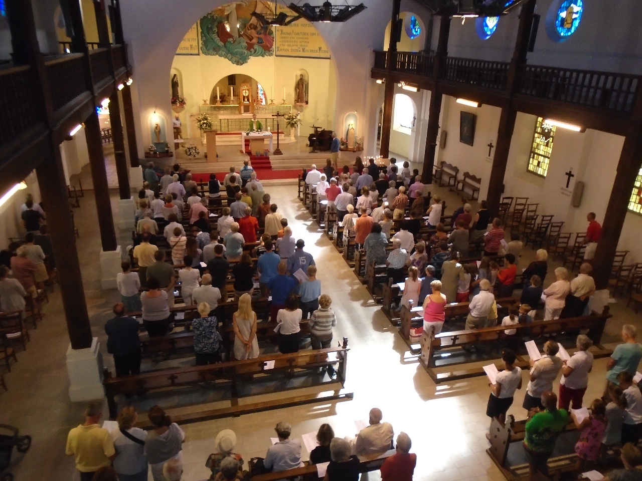 Messe du 17 juillet, minute de silence et accueil des vacanciers
