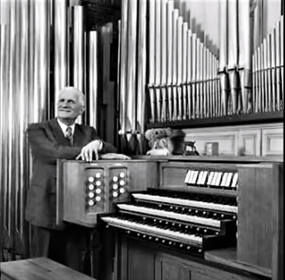Hommage à André MARCHAL, grand inspirateur du premier orgue de l'église Sainte Anne