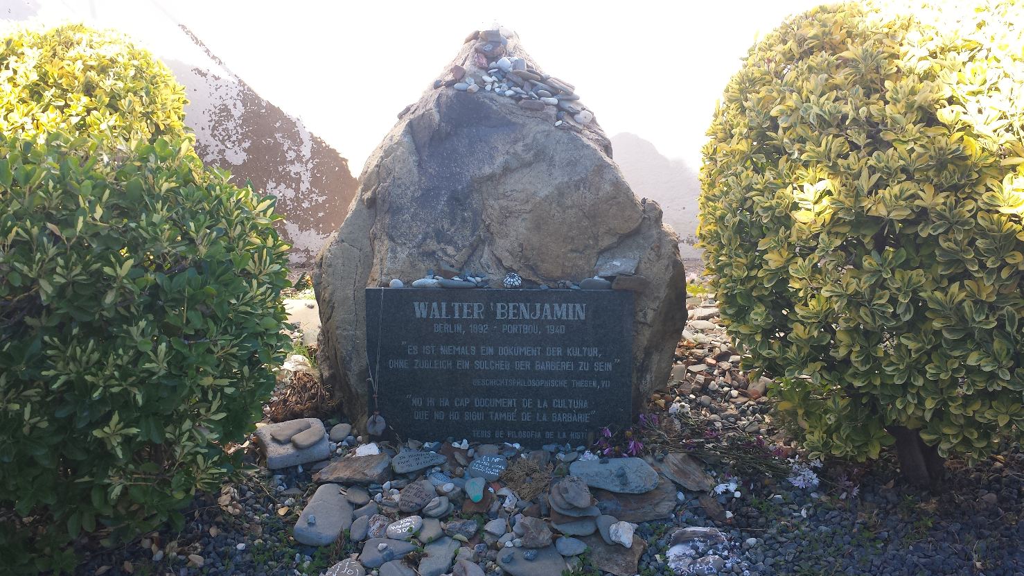 Monument funéraire du défunt Walter BENJAMIN