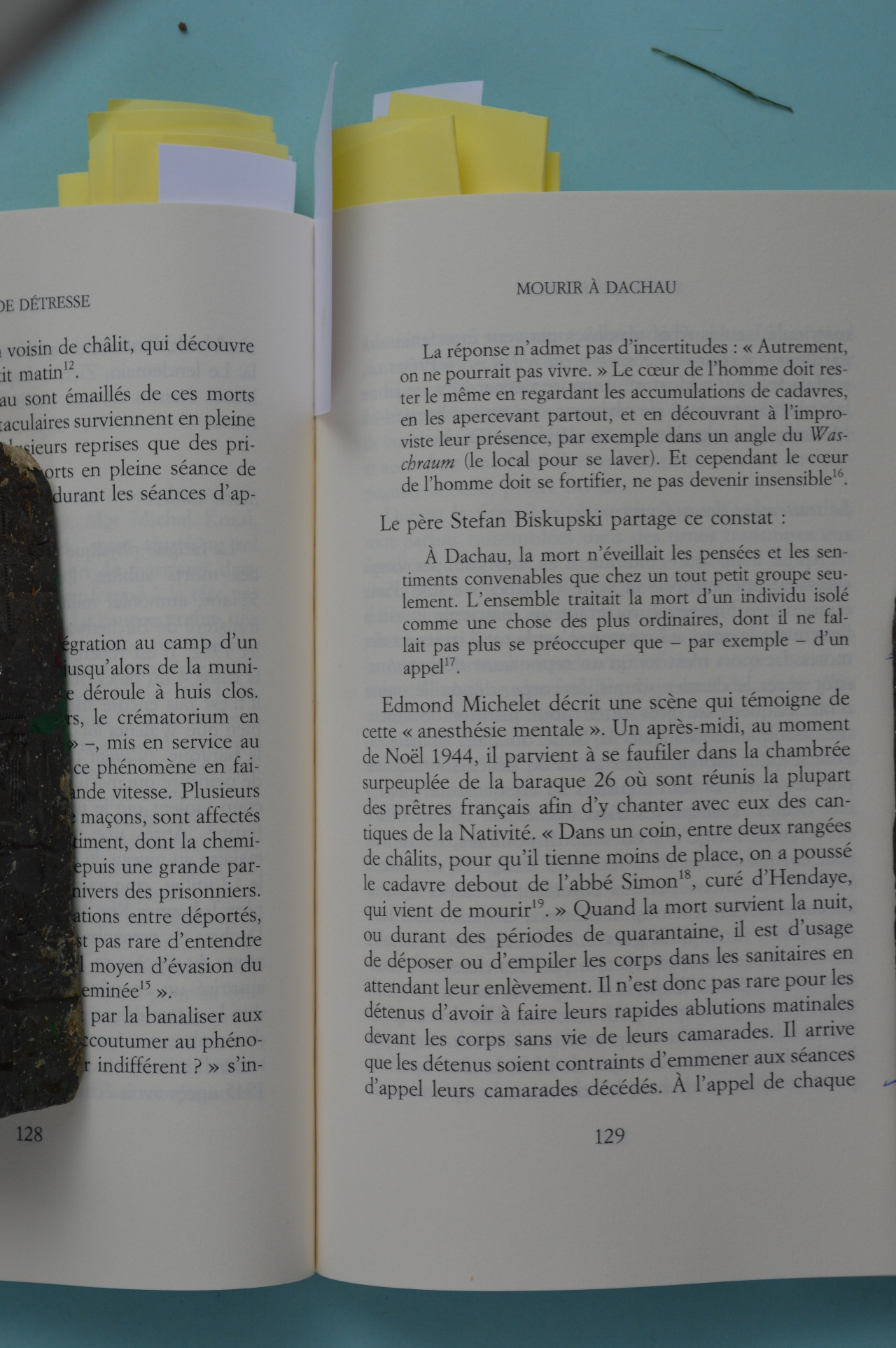 Le récit de Monsieur Edmond MICHELET relatant la mort de Monsieur le Curé Paul SIMON – page 129 du livre « la baraque des prêtres à Dachau ». Editions Taillandier 2015