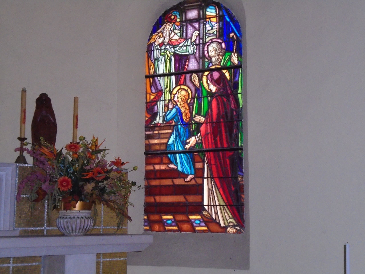 Sainte Anne et Saint Joachim présentant Marie au Temple (évangiles apocryphes)
