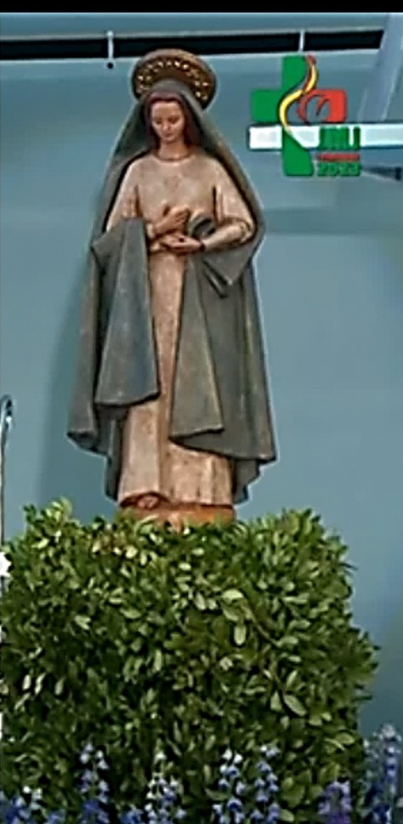 Vierge Marie sculptée spécialement pour les JMJ 23 par une artiste portugaise
