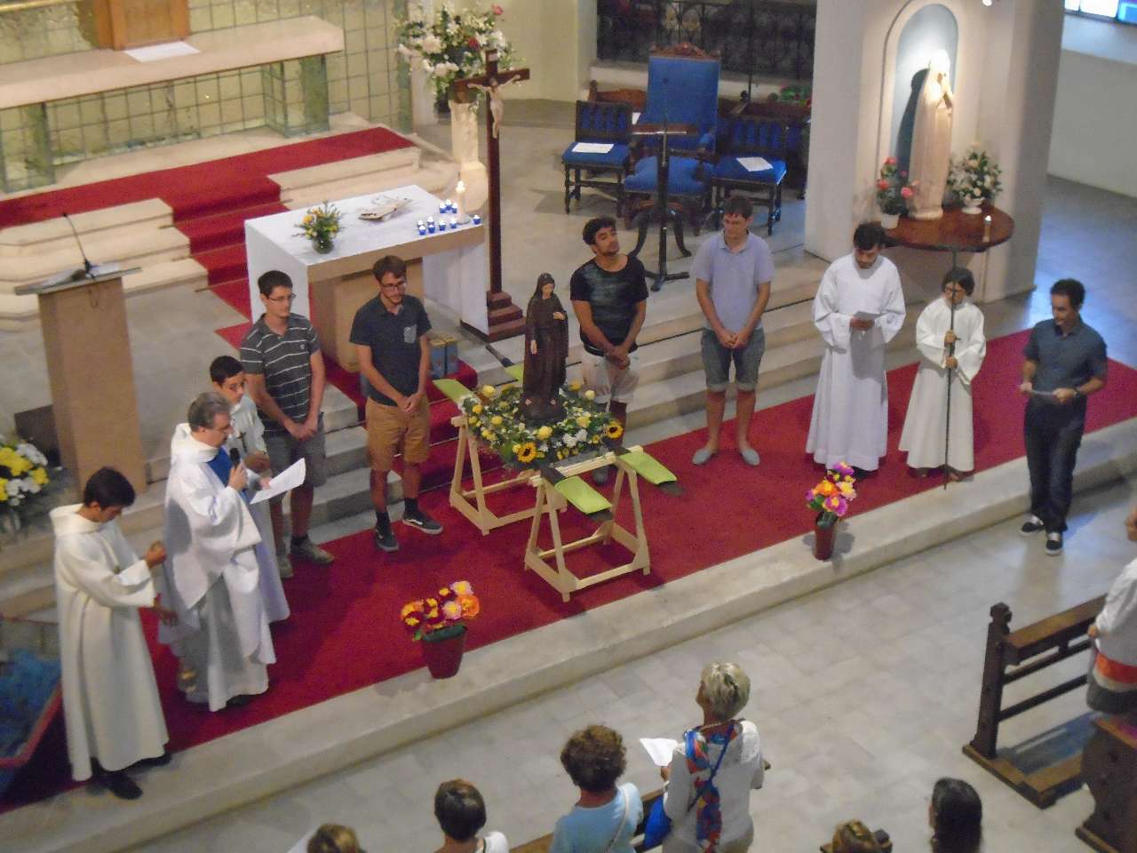 Le 15 Août à l'église Sainte Anne : Procession mariale - accueil des vacanciers