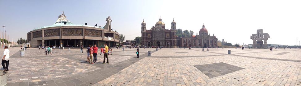Basilica_of_Our_Lady_of_Guadalupe_-_Panoramic.jpg