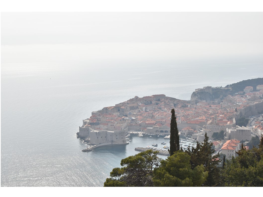 Première vision de Dubrovnik depuis l'autoroute