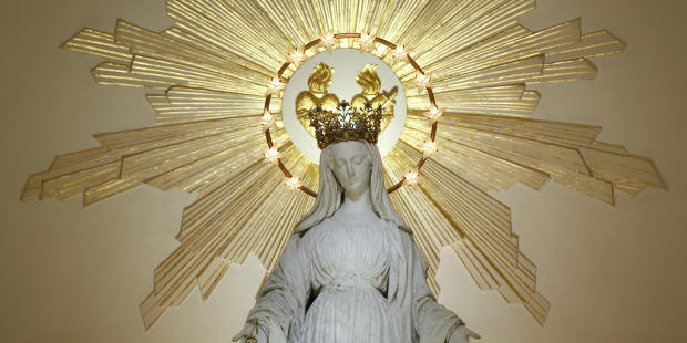 Pourquoi la Vierge Marie est-elle Reine ?