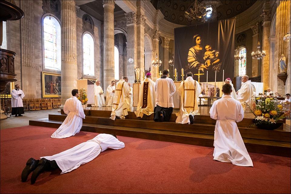 130 nouveaux prêtres ordonnés en France !