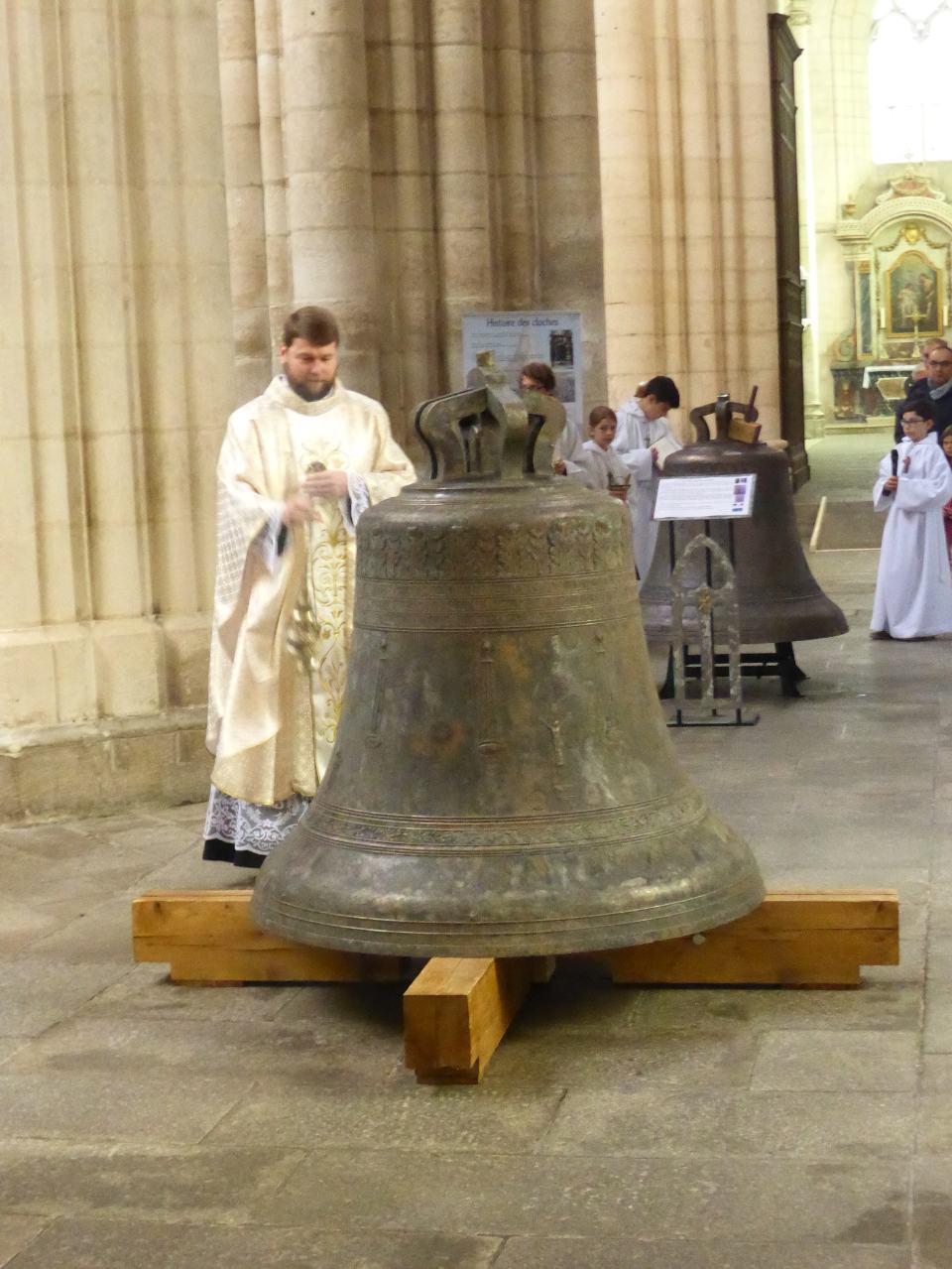 Bénédiction des cloches à la Cathédrale