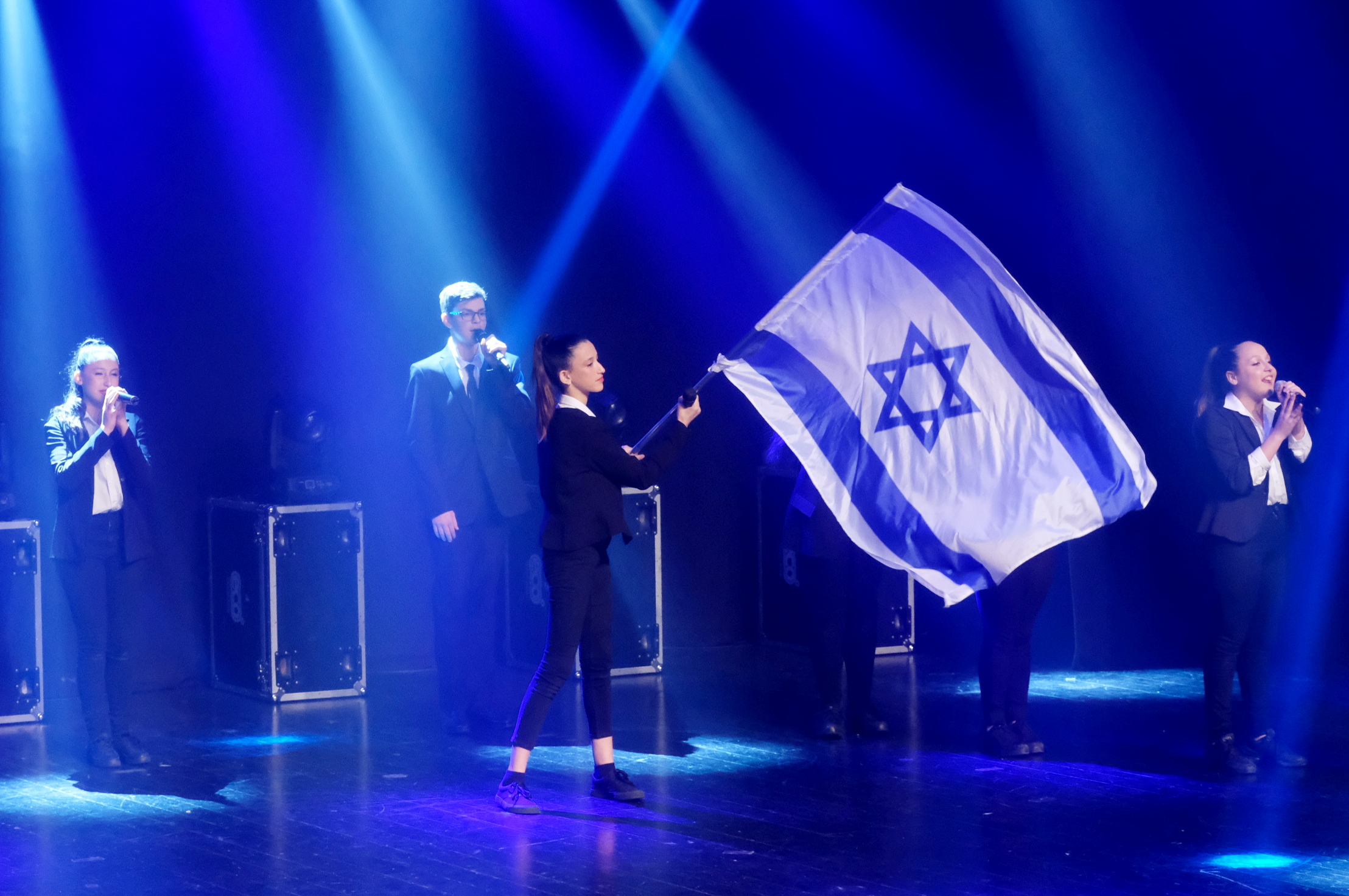 נעורי גבעתיים במופע מחווה מרגש למדינת ישראל