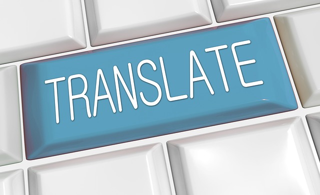 מה ההבדל בין תרגום סימולטני, תרגום עוקב, תרגום מסמכים ותרגום סרטים