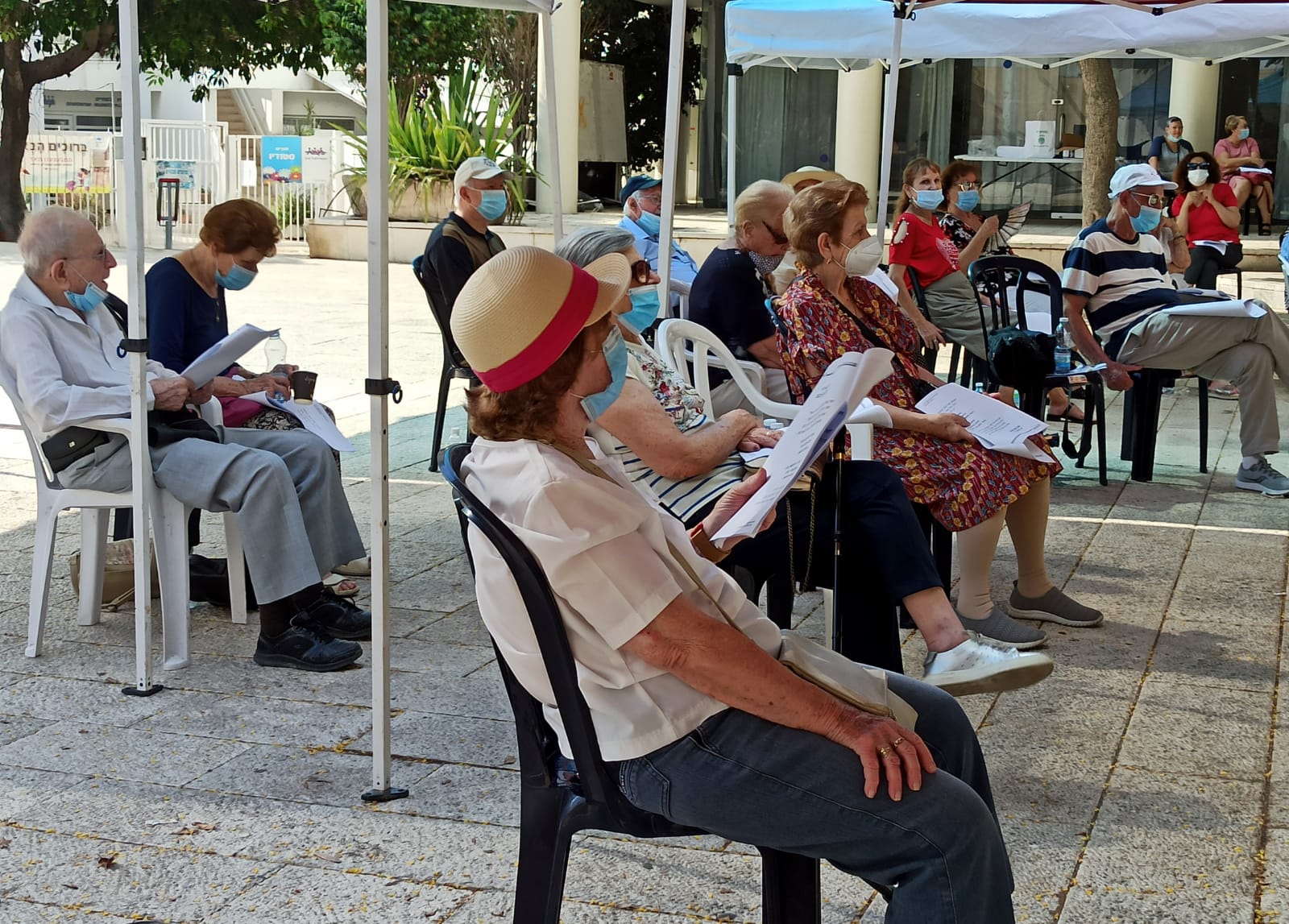 חברי מועדוני שורדי השואה בגבעתיים  נהנו מפעילות קיץ