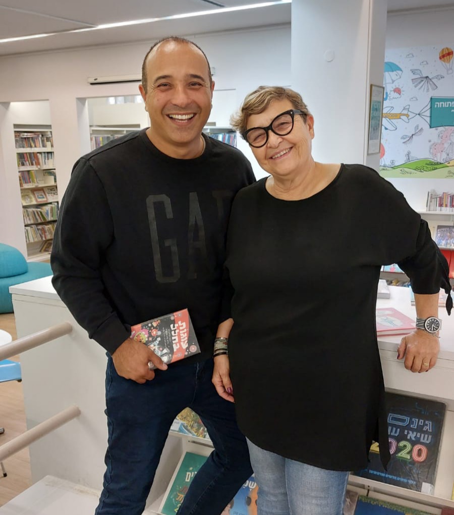 בית יד לבנים בשיתוף הספריות העירוניות בגבעתיים נרתמו לטובת תרומת ספרים לחיילים בשירות חובה