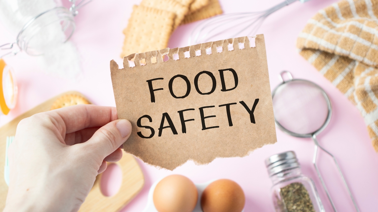 מה הקשר בין בטיחות מזון לבין רישיון עסק?