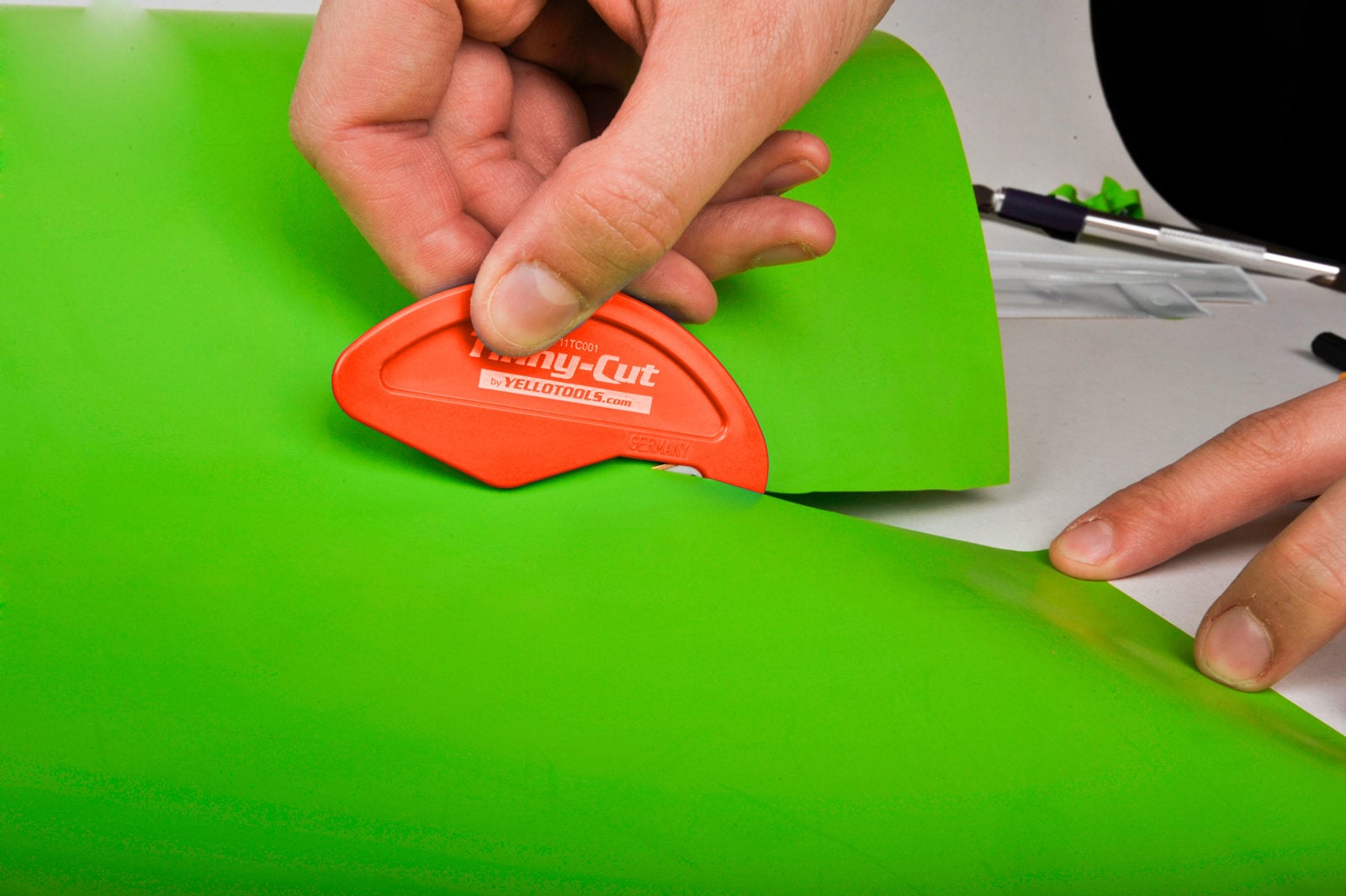 Ručný odrezávač fólie TinnyCut - View 2