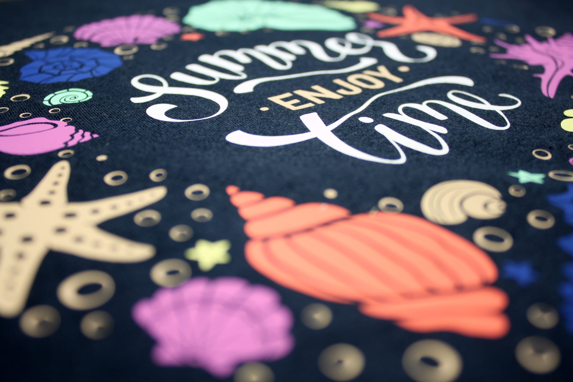 Textil s motívom z fólie POLI-FLEX® TURBO