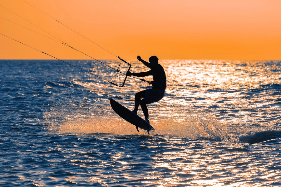 Kitesurf Turnuvalarına Genel Bakış ve Katılım Rehberi