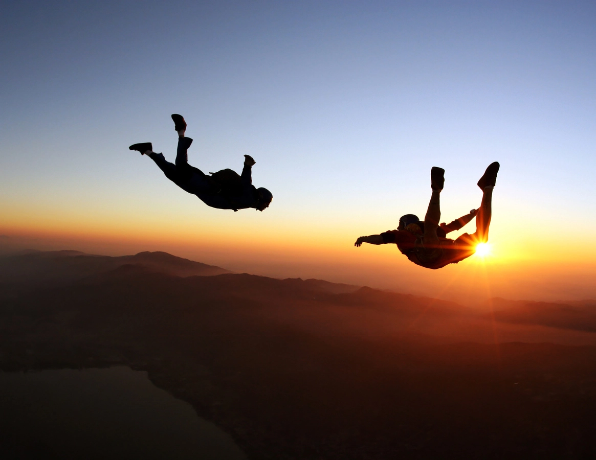 Skydiving Tarihçesi: Serbest Düşün Gelişimi