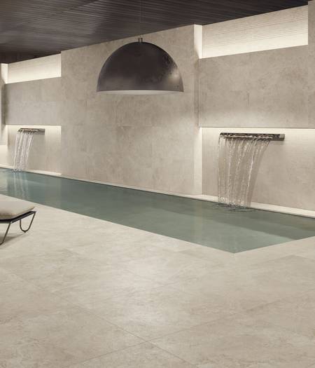 Piastrelle effetto pietra per piscine