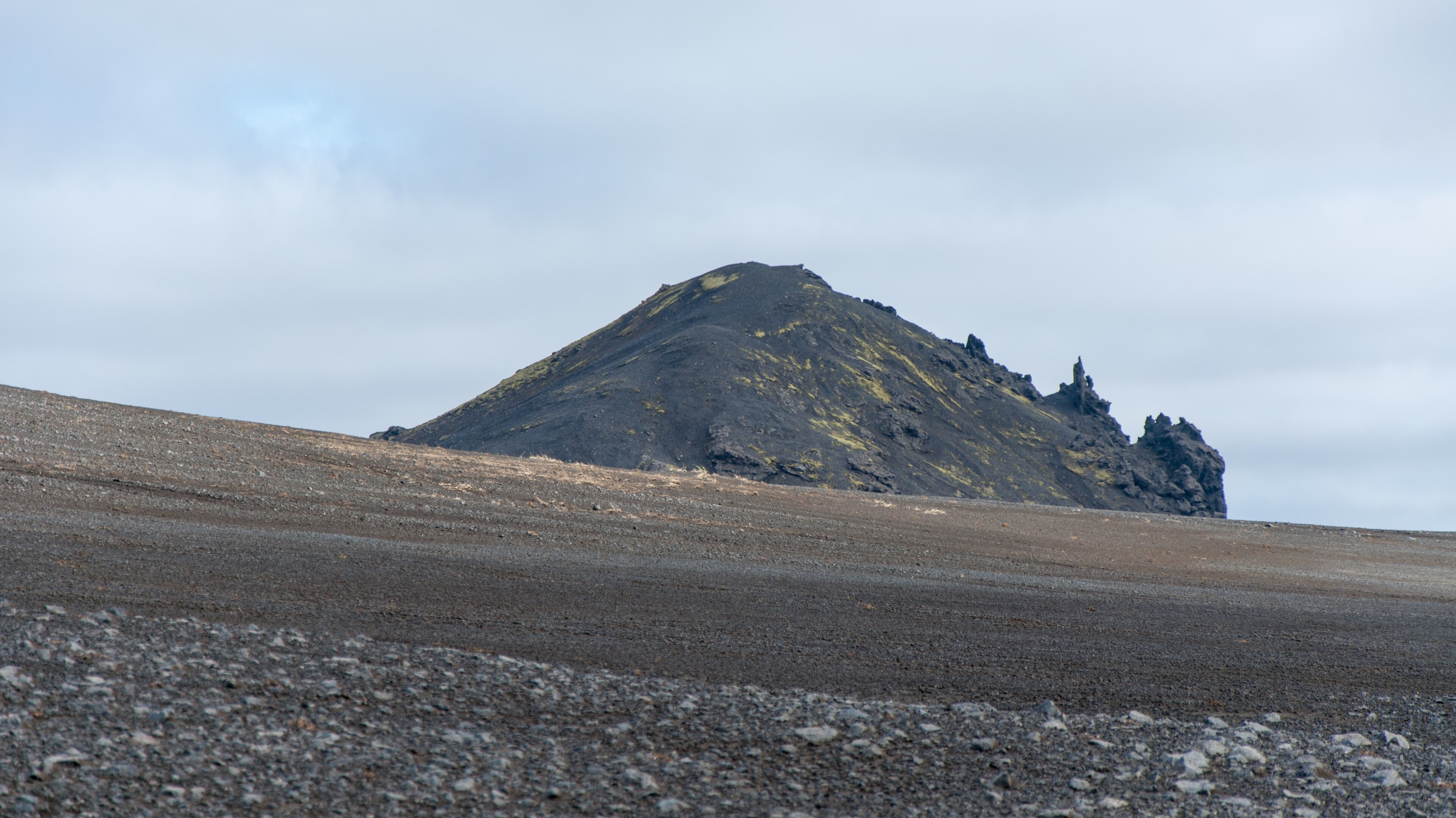 Highland terrain seen from the Hnausapollur area along the F208 route.