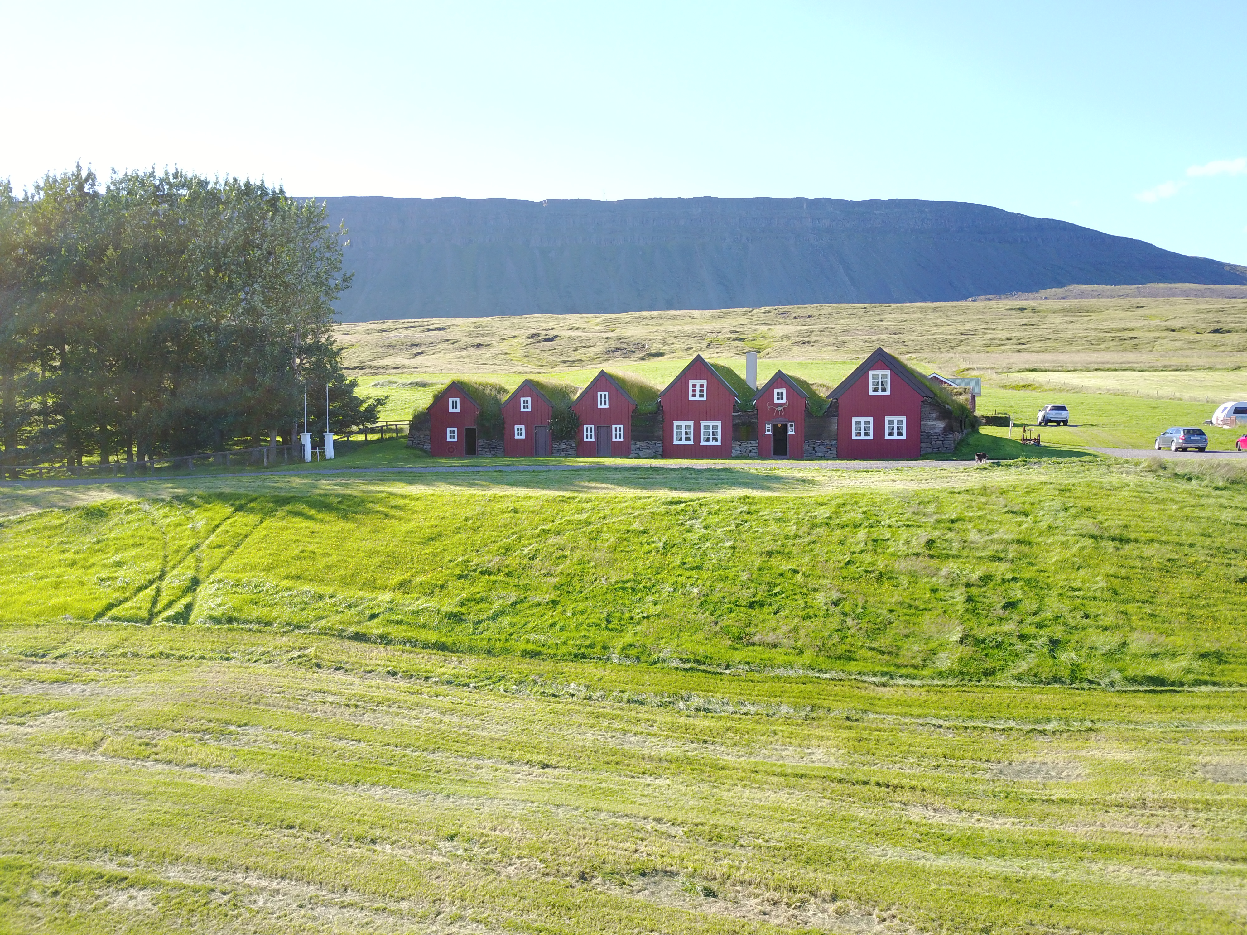 Bustarfell turf farm in its Hofsárdalur valley setting near Vopnafjörður.
