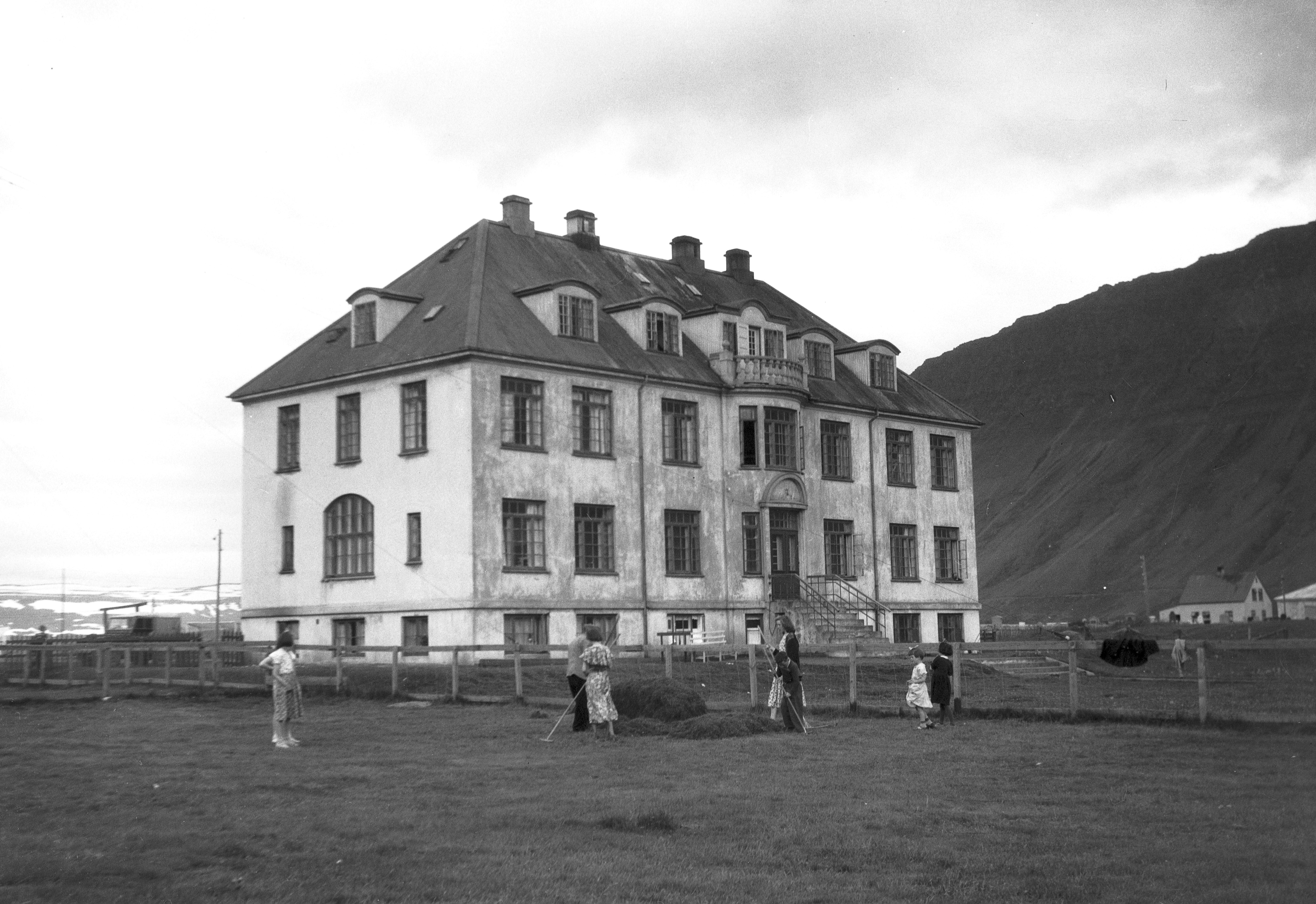 Historic photograph of the old hospital building in Ísafjörður before its Culture House role.