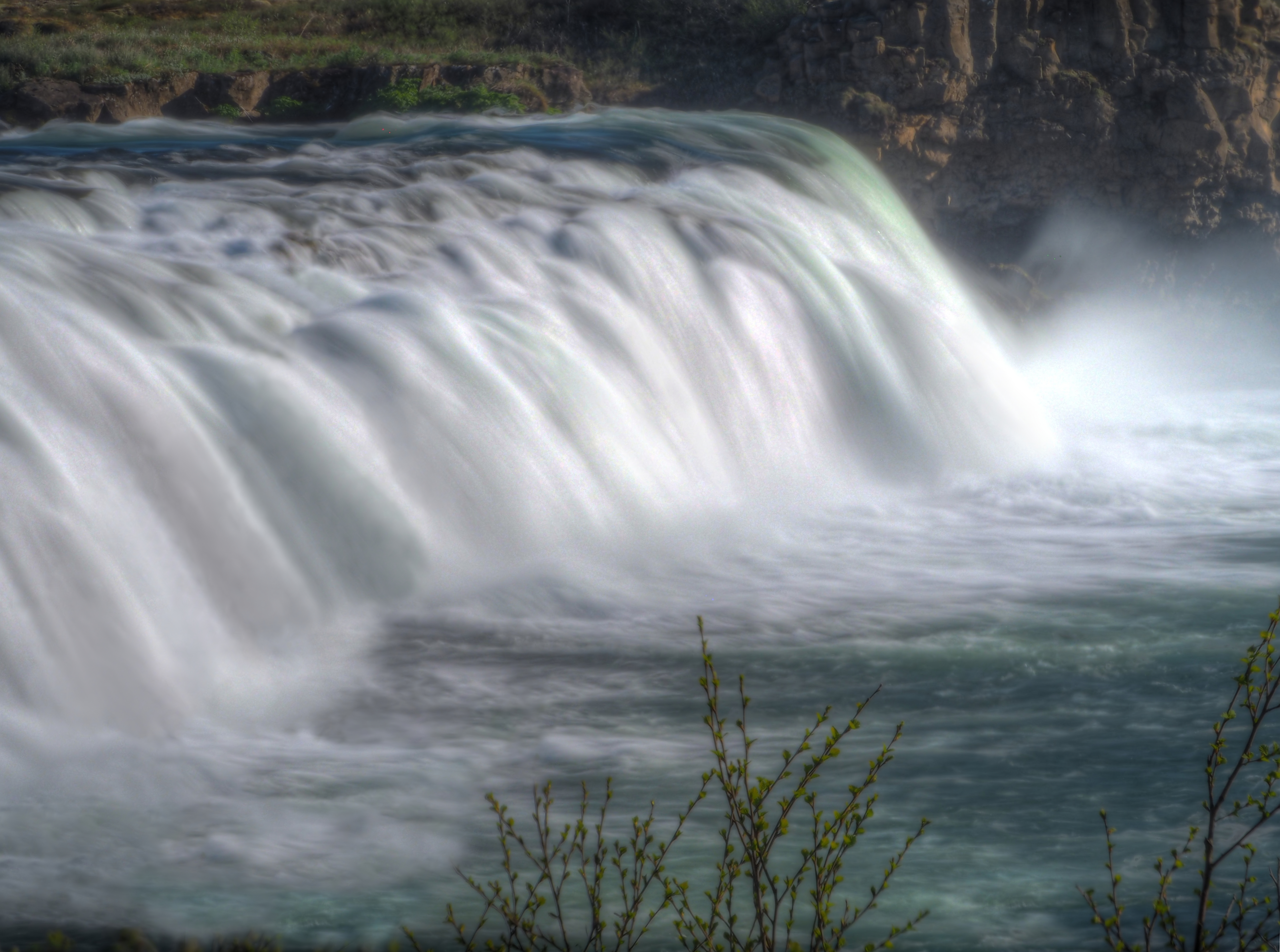 Closer view of the low curtain cascade at Faxi or Vatnsleysufoss.