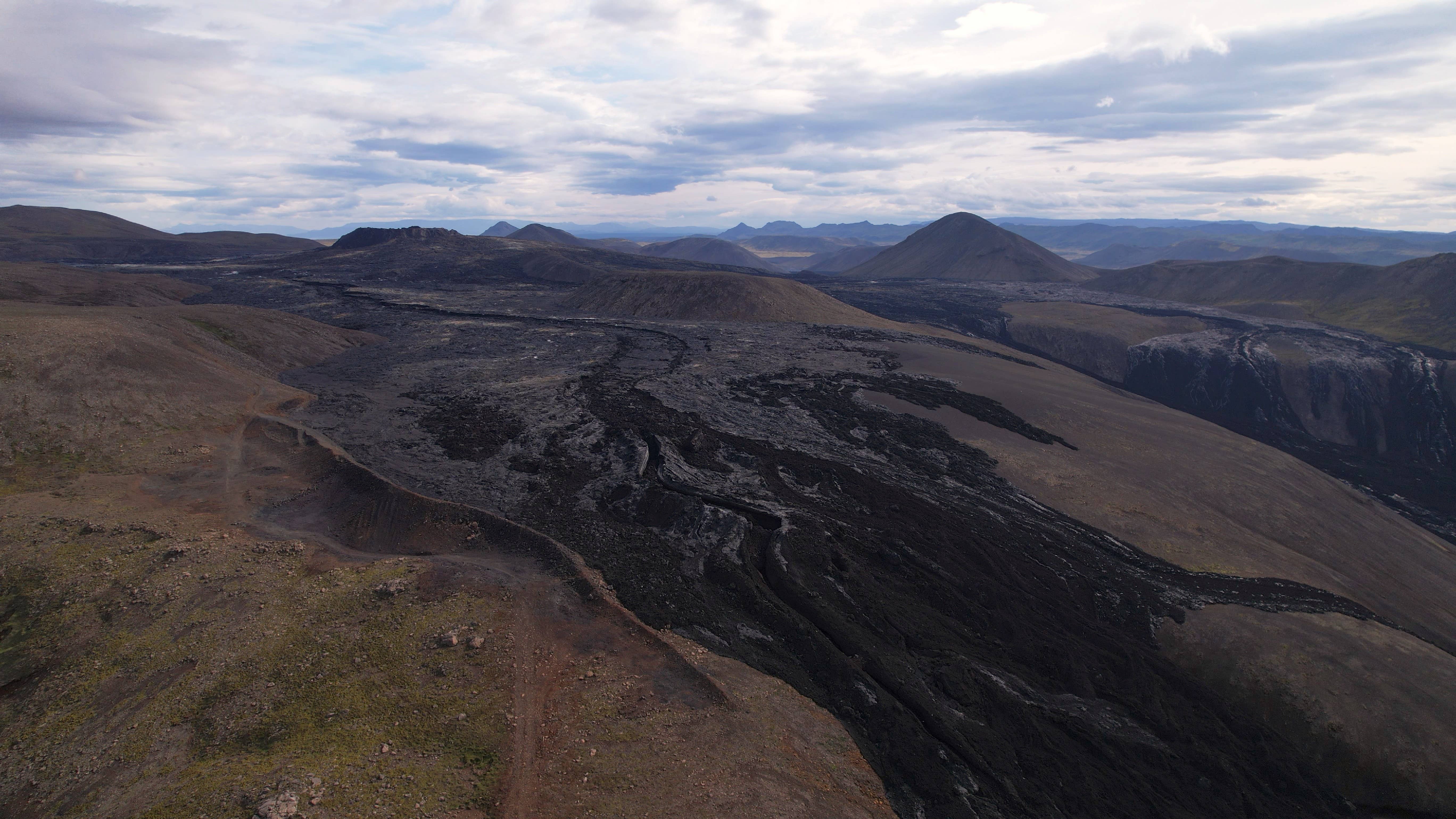 Wide cooled lava field on Reykjanes after the Litli-Hrútur and nearby Fagradalsfjall eruptions.