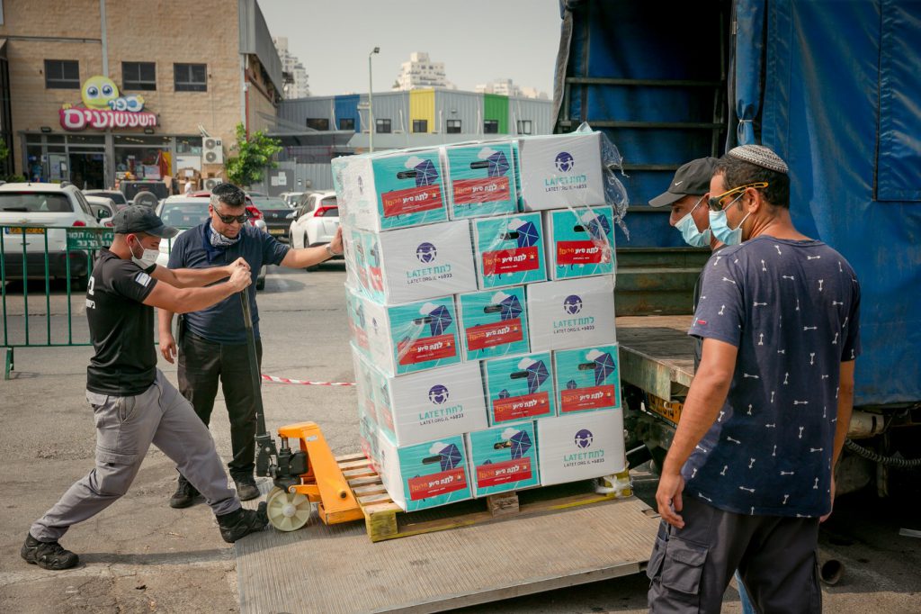 עיריית פתח תקוה החלה במצע נרחב לחלוקת חבילות מזון