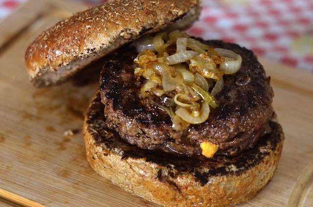 הזמנת המבורגר תל אביב – כל מה שכדאי לכם לדעת