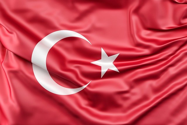 יתרונות השתלת שיער לגברים בטורקיה