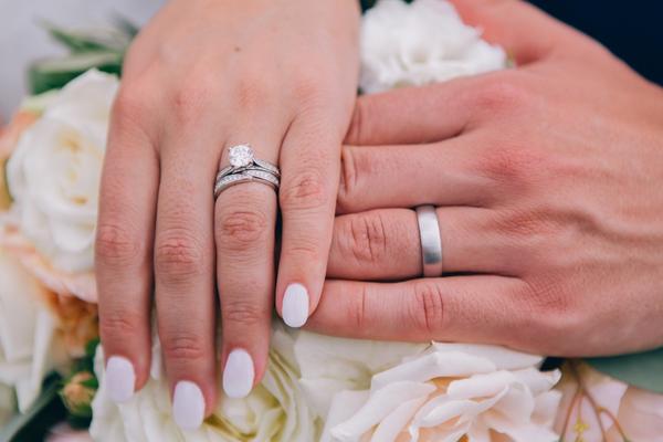 טיפים לבחירת טבעת אירוסין עבור בת הזוג