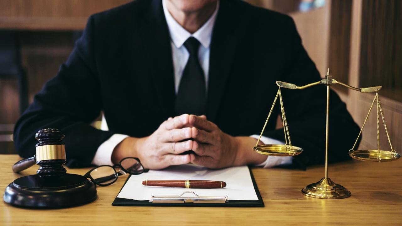 העסקת עובדים – נושא מורכב מבחינה משפטית