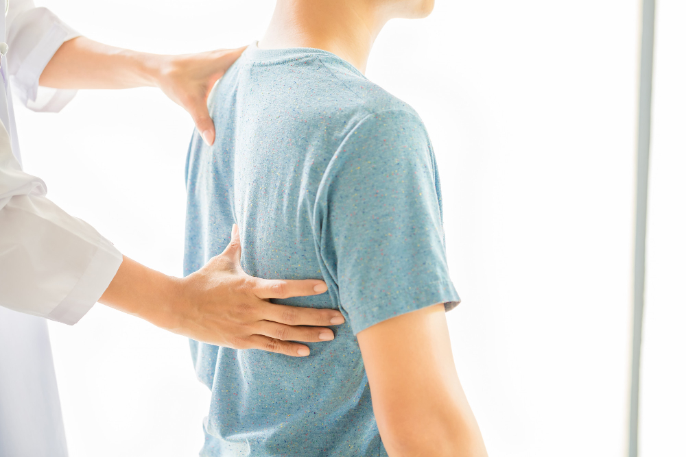 כירופרקטיקה: טיפול אלטרנטיבי לכאבי גב כרונים