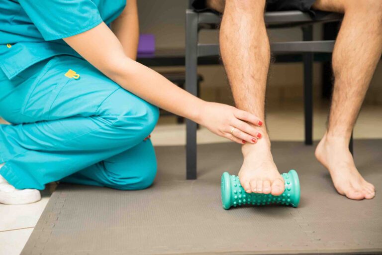 Ejercicios para aliviar la fascitis plantar en casos de dolor matutino intenso