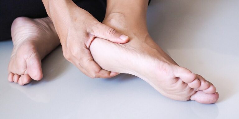 Fascitis plantar que no mejora: señales de que tu cuerpo pide otro enfoque