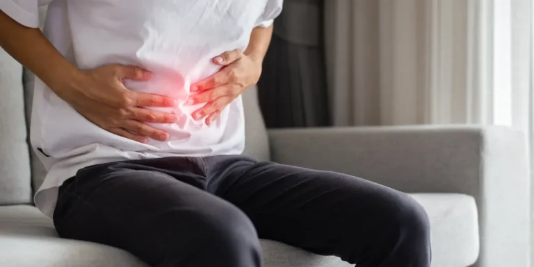 Tratamiento natural para la gastritis que sí funciona: más allá de la dieta