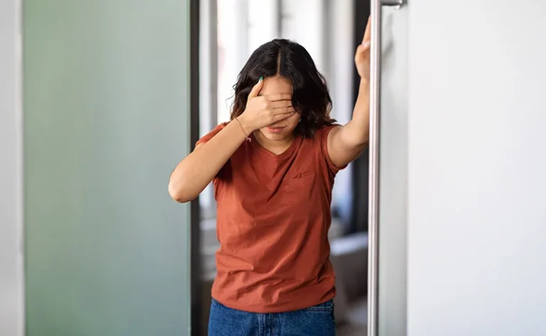 Vértigos que empeoran en el ciclo menstrual: cómo influyen tus hormonas y emociones